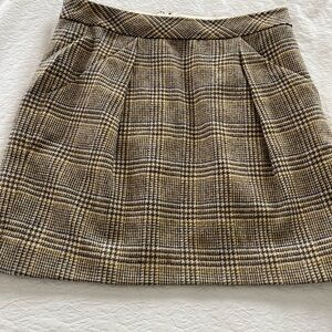 Short and sweet j crew size 8 skirt.